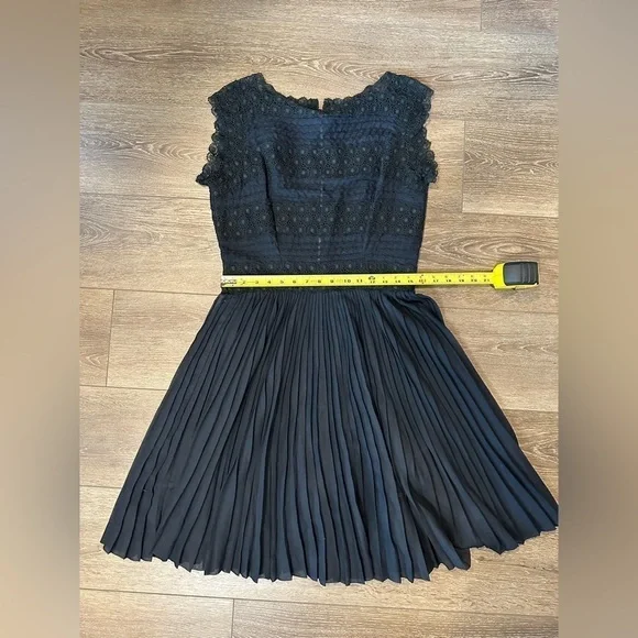 Vintage VTG 50s 1950s Black Eyelet Lace Boat Neck Sleeveless Party Dress